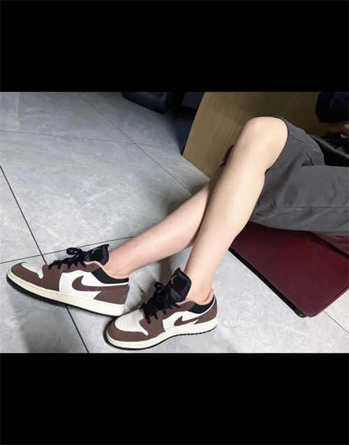 조던 1 로우 SE 초콜릿 블리스 DM0589-200 photo review