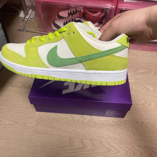 나이키 SB 덩크 로우 프로 사워 애플 DM0807-300 photo review