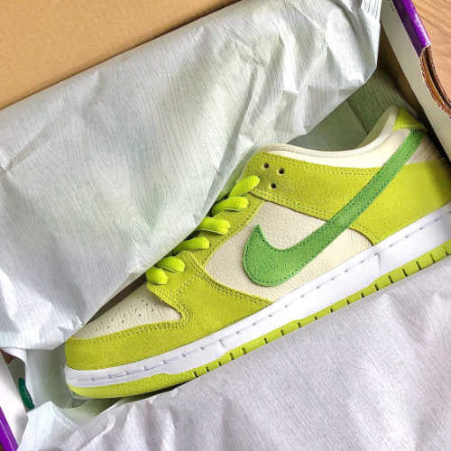 나이키 SB 덩크 로우 프로 사워 애플 DM0807-300 photo review