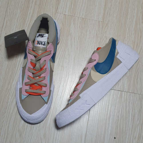 나이키 x 사카이 x 카우스 블레이저 로우 리드 DM7901-200 photo review