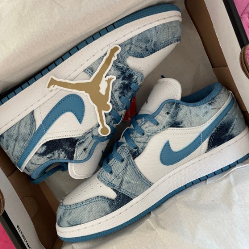 조던 1 로우 워시드 데님 DM8947-100 photo review