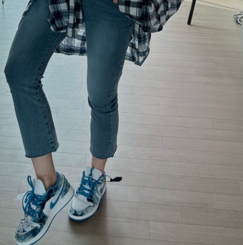 조던 1 로우 워시드 데님 DM8947-100 photo review