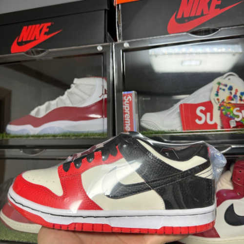 나이키 x NBA 덩크 로우 블랙 앤 칠리 레드 DO6288-100 photo review