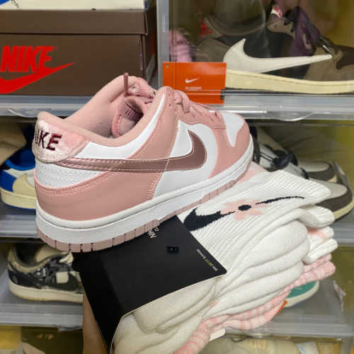 나이키 덩크 로우 핑크 벨벳 DO6485-600 photo review