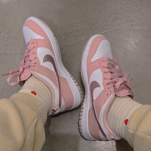 나이키 덩크 로우 핑크 벨벳 DO6485-600 photo review