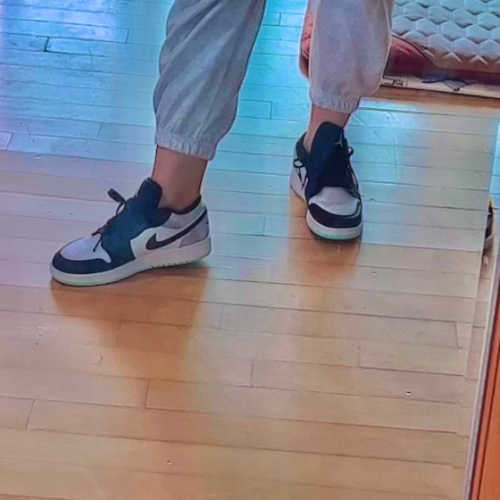 조던 1 로우 SE 화이트 블랙 타이다이 DQ2514-100 photo review