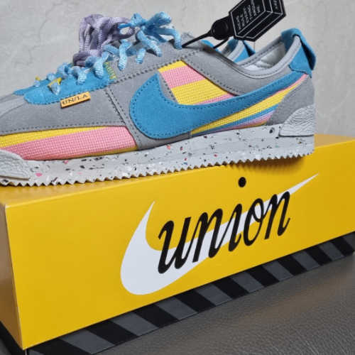 나이키 x 유니온 코르테즈 SP 라이트 스모크 DR1413-002 photo review