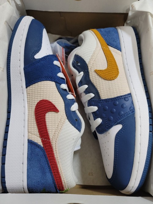 조던 1 로우 SE 프렌치 블루 처트니 화이트 DR6960-400 photo review