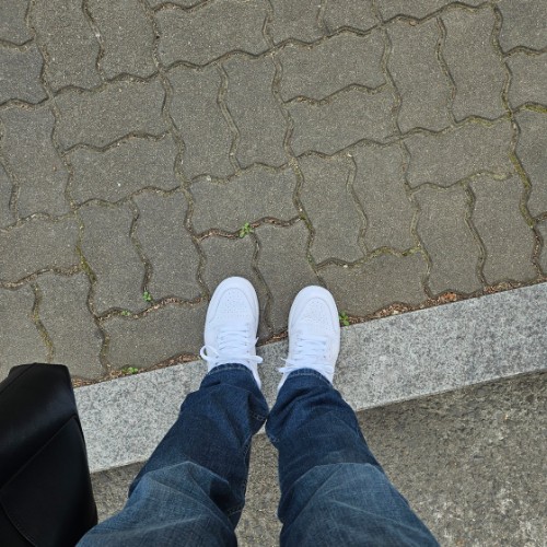 조던 1 로우 트리플 화이트 2022 DV0990-111 photo review