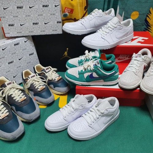 조던 1 로우 트리플 화이트 2022 DV0990-111 photo review