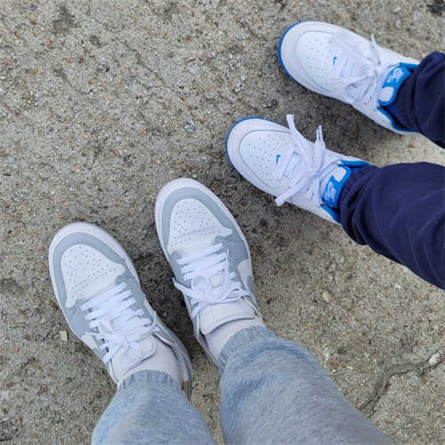 나이키 에어포스 1 에센셜 화이트 블랙 DV1331-100 photo review