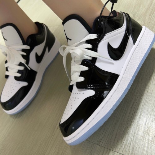 조던 1 로우 SE 콩코드 DV1333-100 photo review