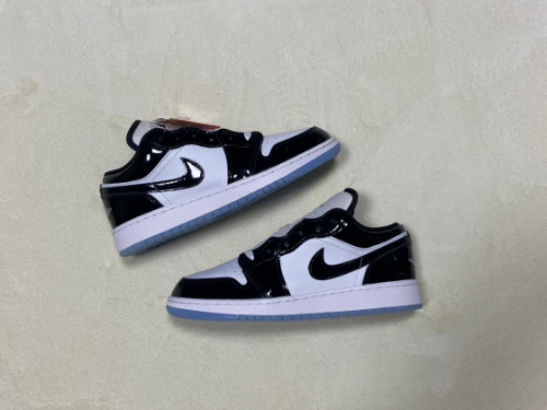 조던 1 로우 SE 콩코드 DV1333-100 photo review