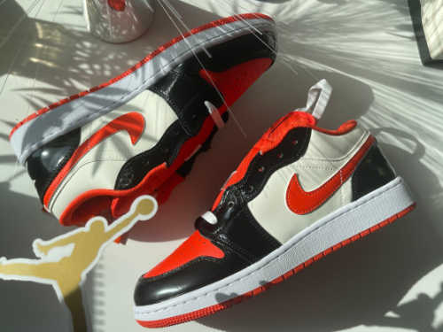 조던 1 로우 SE 팀 오렌지 블랙 DV1335-800 photo review