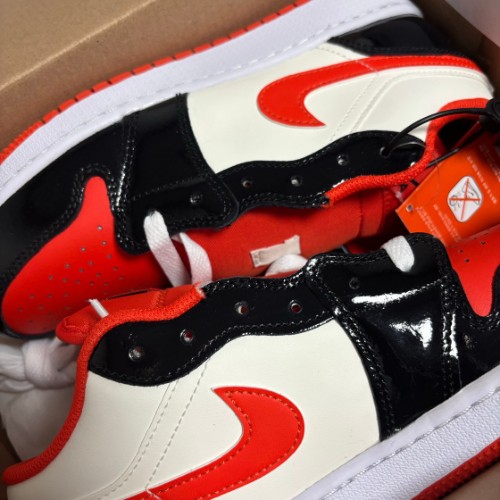 조던 1 로우 SE 팀 오렌지 블랙 DV1335-800 photo review