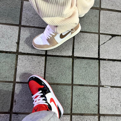 조던 1 로우 SE 팀 오렌지 블랙 DV1335-800 photo review