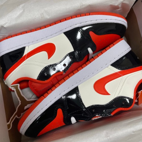 조던 1 로우 SE 팀 오렌지 블랙 DV1335-800 photo review