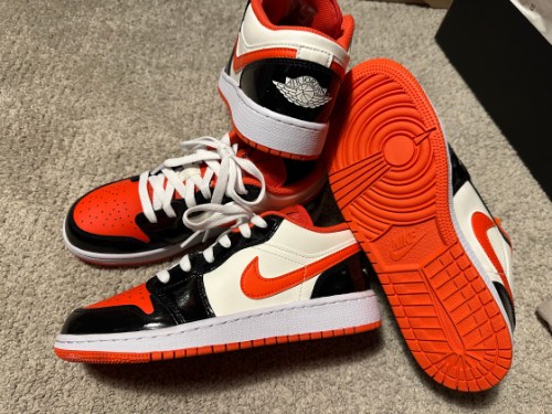 조던 1 로우 SE 팀 오렌지 블랙 DV1335-800 photo review