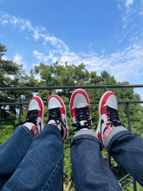 조던 1 레트로 하이 스파이더맨 넥스트 챕터 DV1753-601 photo review