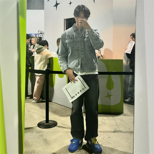 나이키 x 앰부쉬 에어포스 1 로우 SP 게임 로얄 앤 비비드 설퍼 DV3464-400 photo review