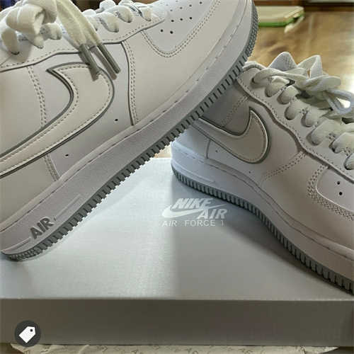 나이키 에어포스 1 화이트 울프 그레이 DX5805-100 photo review
