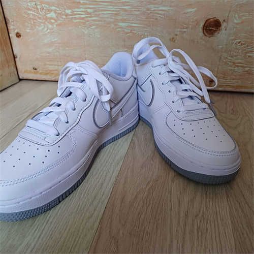 나이키 에어포스 1 화이트 울프 그레이 DX5805-100 photo review