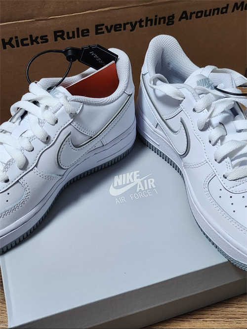 나이키 에어포스 1 화이트 울프 그레이 DX5805-100 photo review