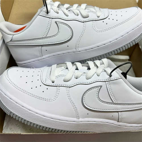 나이키 에어포스 1 화이트 울프 그레이 DX5805-100 photo review