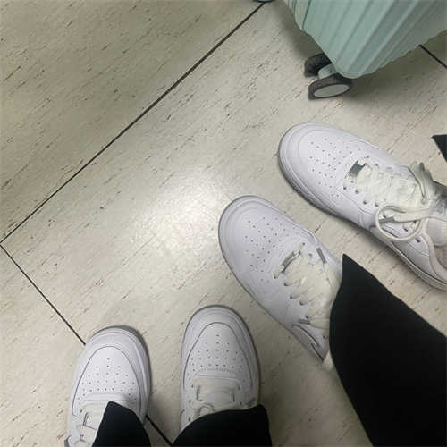 나이키 에어포스 1 화이트 울프 그레이 DX5805-100 photo review