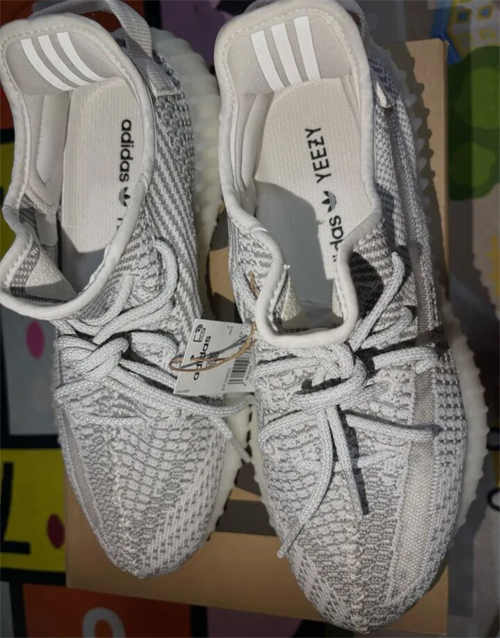 아디다스 이지 부스트 350 V2 스태틱 - 리플렉티브 EF2367 photo review