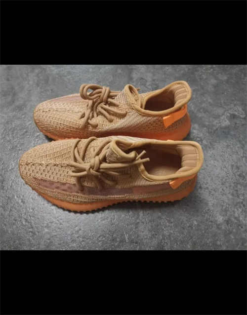 아디다스 이지 부스트 350 V2 클레이 EG7490 photo review