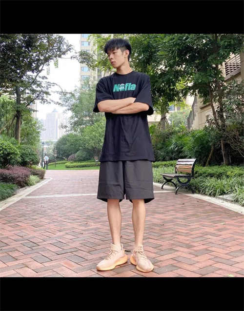 아디다스 이지 부스트 350 V2 클레이 EG7490 photo review