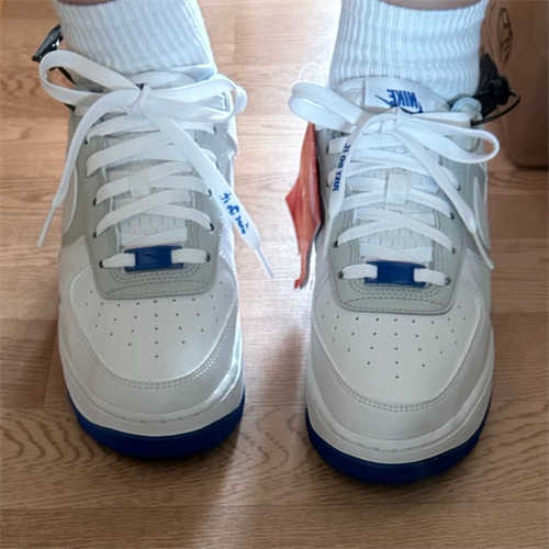 나이키 에어포스 1 LV8 화이트 포톤 더스트 FB1844-111 photo review