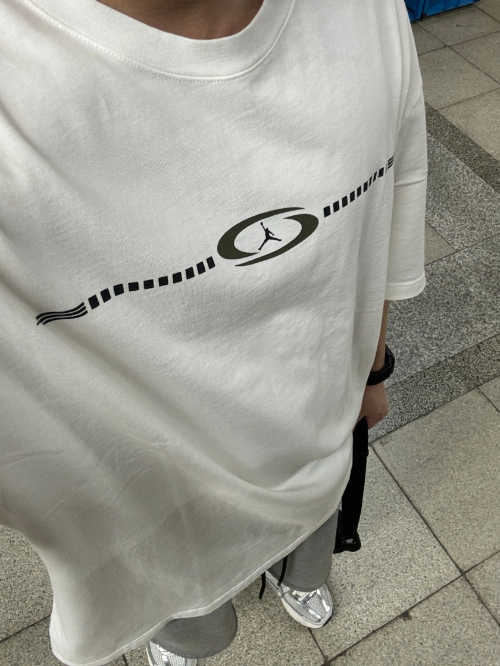 나이키 줌 보메로 5 포톤 더스트 앤 메탈릭 실버 FD0884-025 photo review