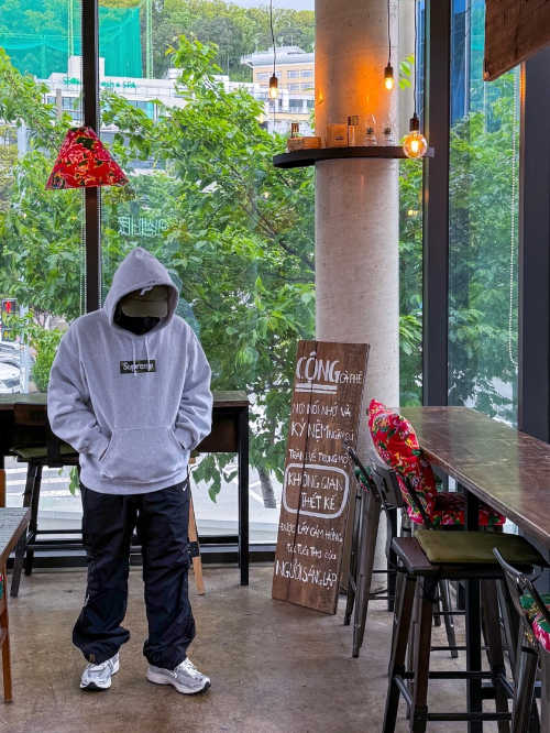 나이키 줌 보메로 5 포톤 더스트 앤 메탈릭 실버 FD0884-025 photo review