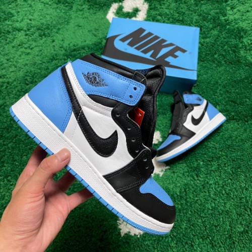 조던 1 레트로 하이 OG 유니버시티 블루 FD1437-400 photo review