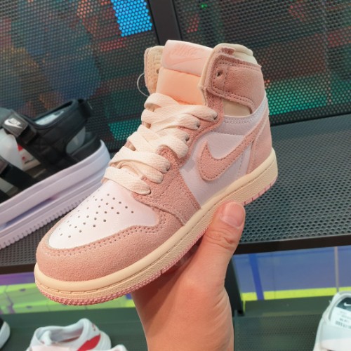 조던 1 레트로 하이 OG 코코넛 밀크 앤 세일 FD2596-600 photo review