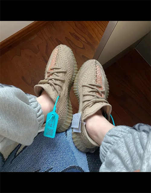 아디다스 이지 부스트 350 V2 안틀리아 - 논리플렉티브 FV3250 photo review