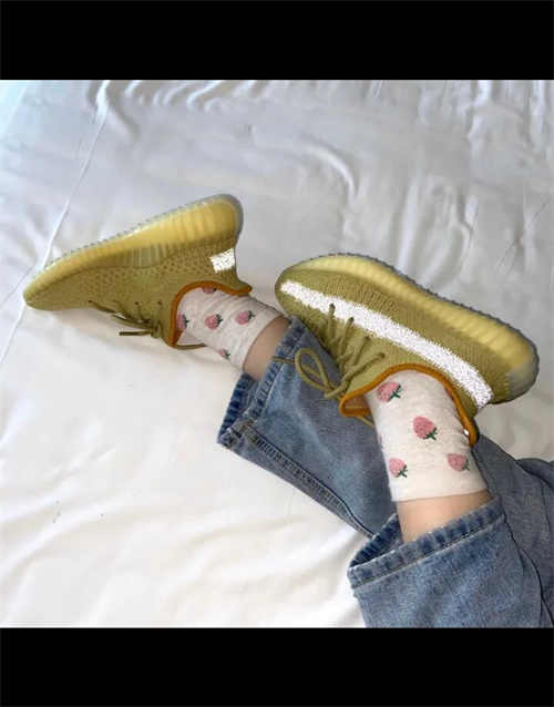 아디다스 이지 부스트 350 V2 마쉬 FX9034 photo review