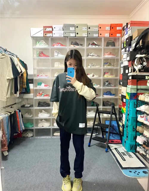 아디다스 이지 부스트 350 V2 마쉬 FX9034 photo review