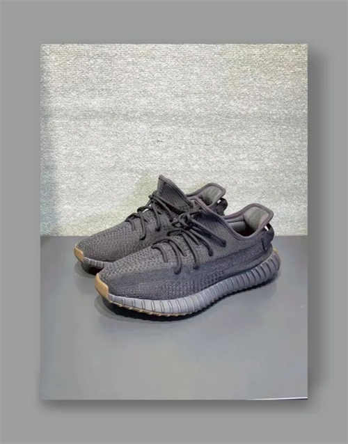 아디다스 이지 부스트 350 V2 신더 FY2903 photo review