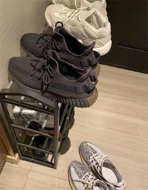 아디다스 이지 부스트 350 V2 신더 FY2903 photo review