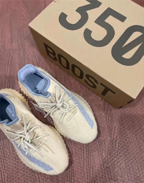 아디다스 이지 부스트 350 V2 리넨 FY5158 photo review