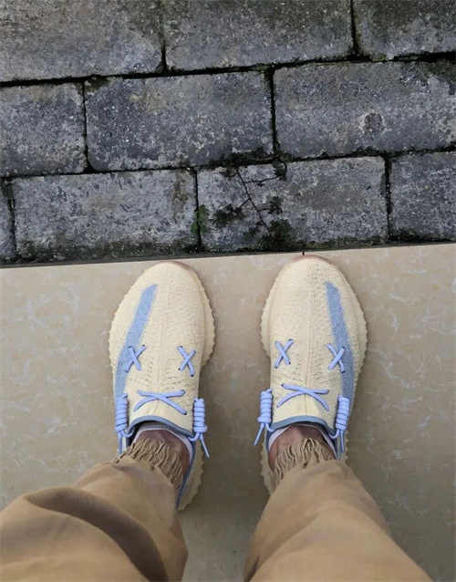 아디다스 이지 부스트 350 V2 리넨 FY5158 photo review