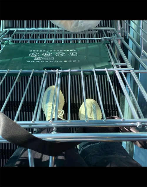 아디다스 이지 부스트 350 V2 리넨 FY5158 photo review