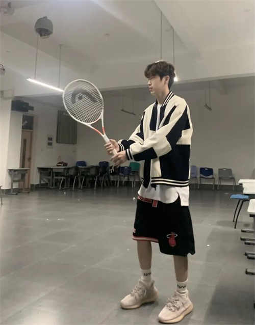 아디다스 이지 부스트 350 V2 샌드 토프 FZ5240 photo review