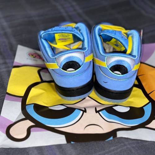 나이키 x 파워퍼프걸 SB 덩크 로우 프로 QS 버블스 FZ8320-400 photo review