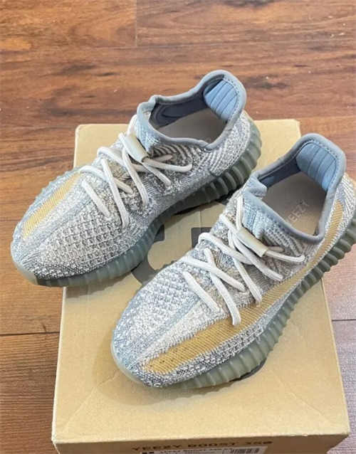 아디다스 이지 부스트 350 V2 애쉬 스톤 GW0089 photo review