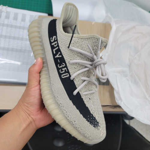 아디다스 이지 부스트 350 V2 슬레이트 코어 블랙 2022/2023 HP7870 photo review