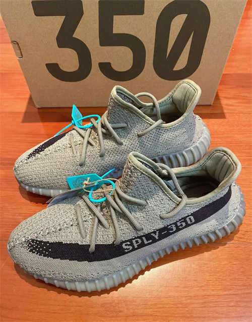 아디다스 이지 부스트 350 V2 그래닛 코어 블랙 HQ2059 photo review